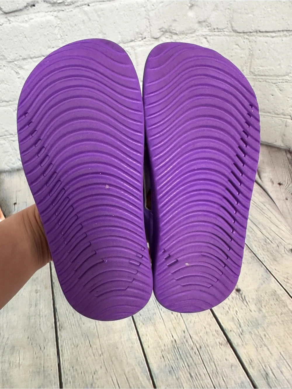 Nike Sunray purple girl sandals size 10